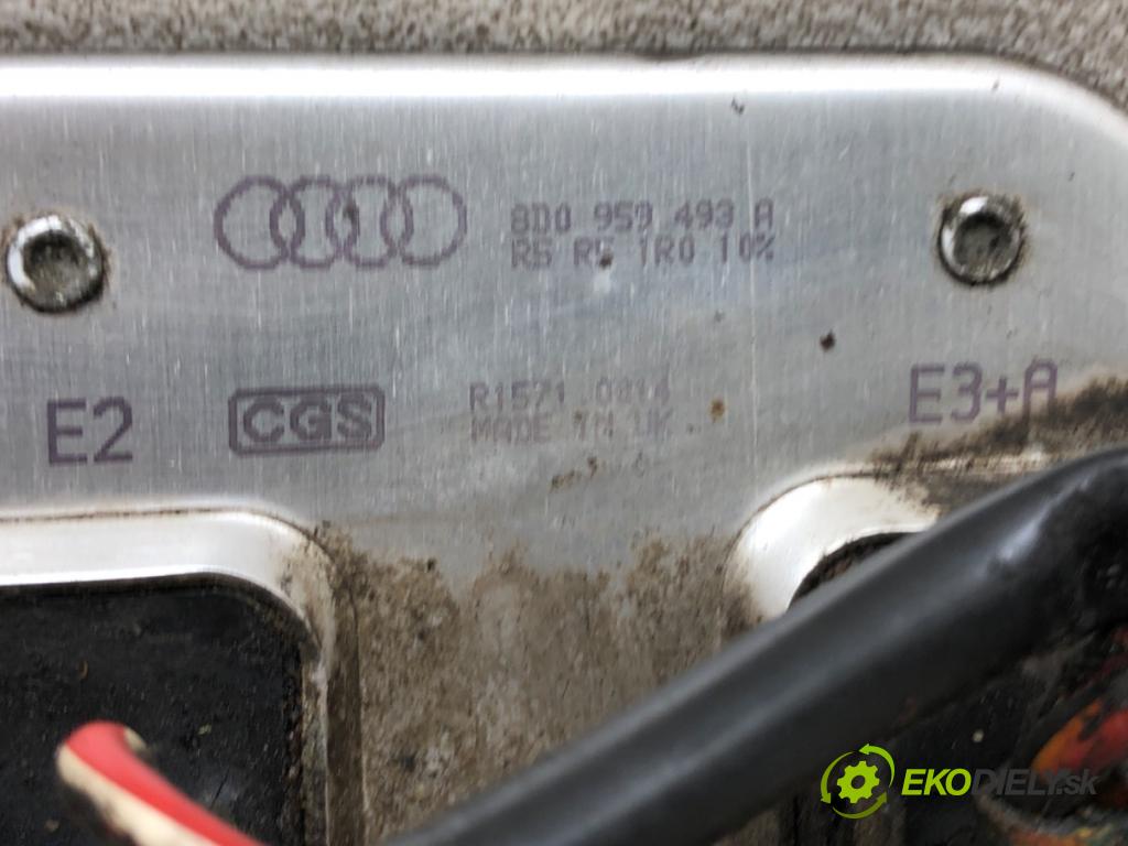 AUDI A6 C5 (4B2) 1997 - 2005    1.9 TDI 81 kW [110 KM] olej napędowy 1997 - 2000  Modul Riadiaca jednotka ventilátora 8D0959493A (Ostatné)