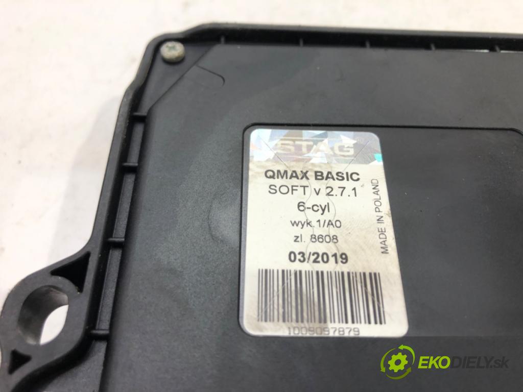 --- ---    ---  řídící jednotka do plynového pedálu LPG STAG-300-6 QMAX BASIC (Řídící jednotky)