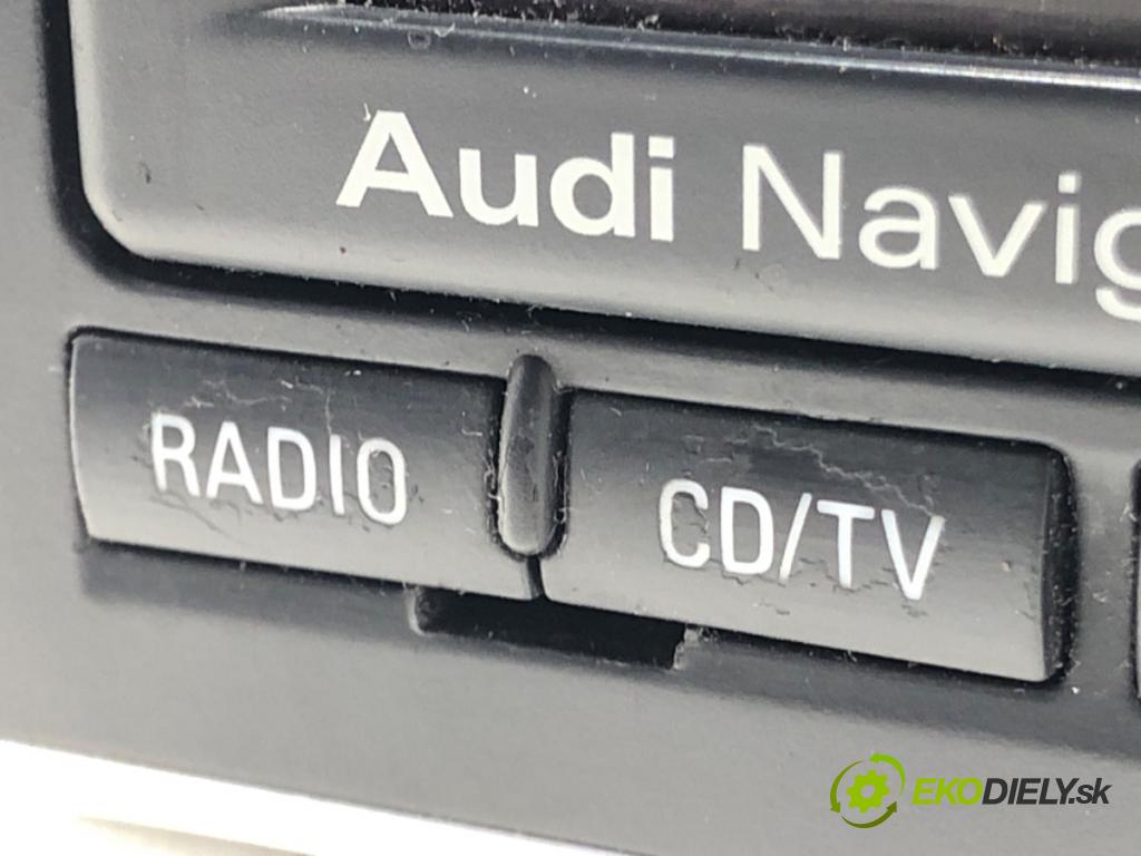 AUDI A4 B7 Avant (8ED) 2004 - 2008    3.0 TDI quattro 171 kW [233 KM] olej napędowy 2006  RADIO 8E0035192K (Audio zariadenia)