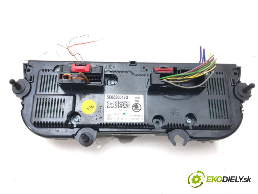 SKODA OCTAVIA III (5E3, NL3, NR3) 2012 - 2022    1.4 TSI 103 kW [140 KM] benzyna 2012 - 2022  Panel ovládania kúrenia 5E0820047D (Prepínače, spínače, tlačidlá a ovládače kúrenia)