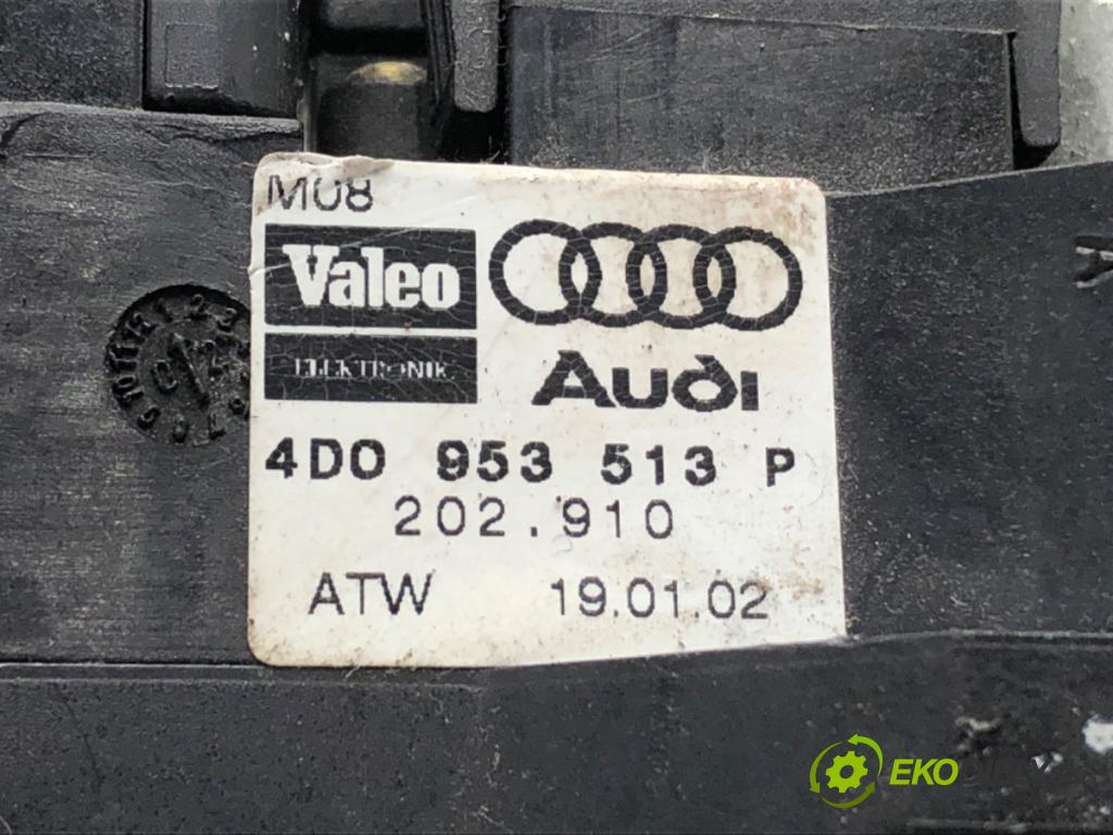 AUDI A4 B5 Avant (8D5) 1994 - 2002    1.8 T 110 kW [150 KM] benzyna 1996 - 2001  přepínač kombinovaný 4D0953513P (Ovládaní topení a přepínače)