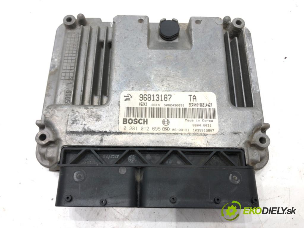 OPEL ANTARA A (L07) 2006 - 2022    2.0 CDTI 110 kW [150 KM] olej napędowy 2006 - 2011  riadiaca jednotka Motor 96813187 (Riadiace jednotky)