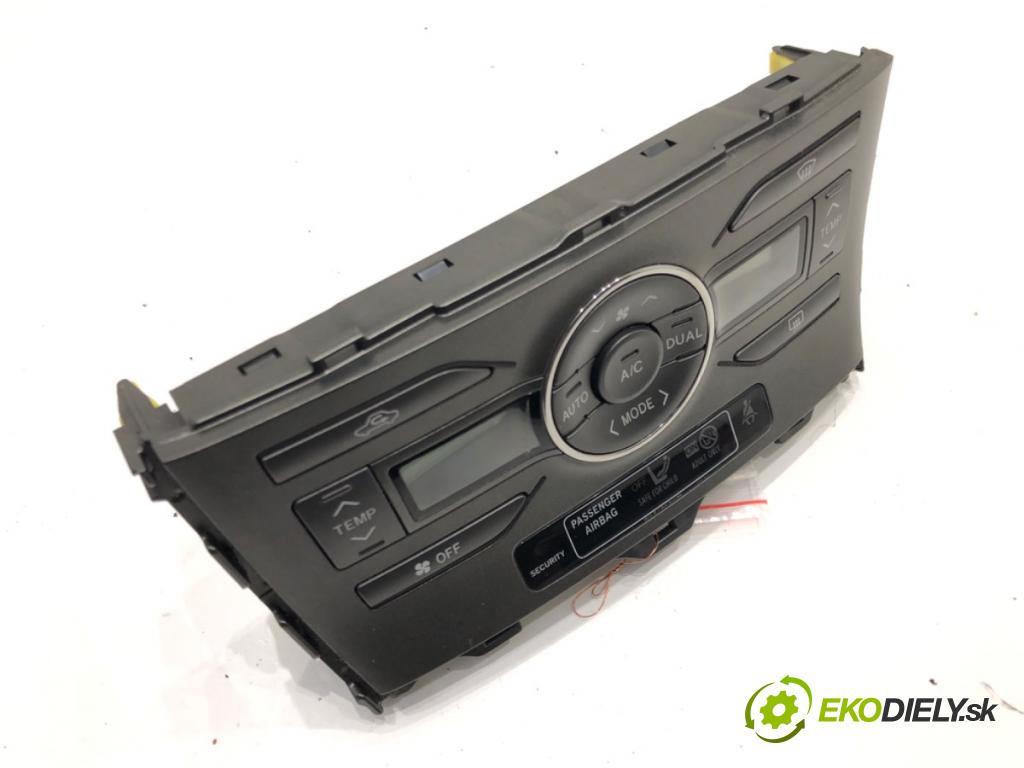 TOYOTA AURIS (_E15_) 2006 - 2012    1.4 D-4D (NDE150_) 66 kW [90 KM] olej napędowy 2007 - 2012  Panel ovládaní topení 55900-02221 (Ovládaní topení a přepínače)