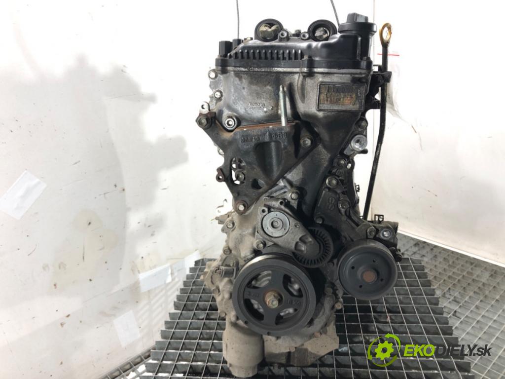 TOYOTA YARIS (_P9_) 2005 - 2014    1.33 VVT-i (NSP90_) 74 kW [100 KM] benzyna 2008 - 2011  motor 1NR-FE (Motory (kompletní))