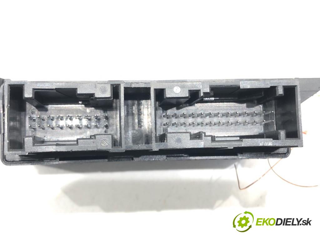 SKODA OCTAVIA III Combi (5E5, 5E6) 2012 - 2022    2.0 TDI 110 kW [150 KM] olej napędowy 2012 - 2022  modul PDC 5Q0919294C (Ostatní)