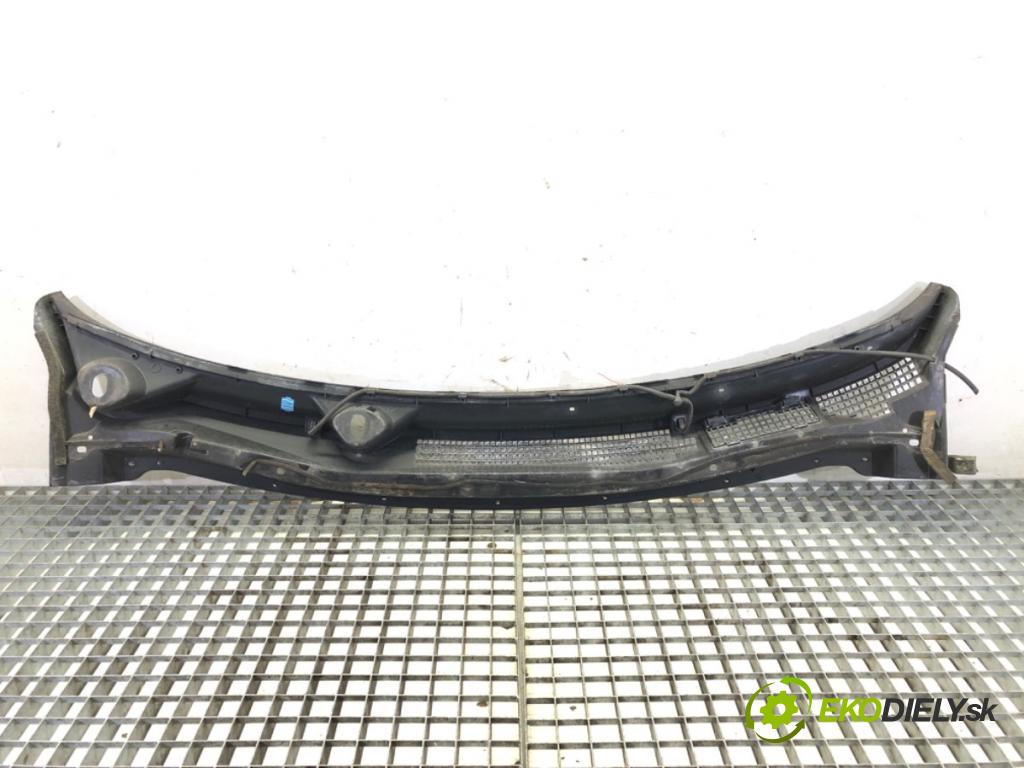 NISSAN QASHQAI / QASHQAI +2 I (J10, NJ10, JJ10E) 2006 - 2014    1.6 84 kW [114 KM] benzyna 2007 - 2013  torpédo plast pod čelní okno  (Torpéda)