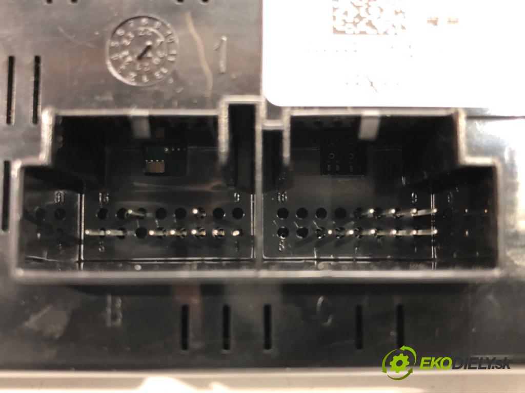 SEAT ARONA (KJ7) 2017 - 2022    1.0 TSI 81 kW [110 KM] benzyna 2020 - 2022  Panel ovládaní topení 6F0907044G (Ovládaní topení a přepínače)
