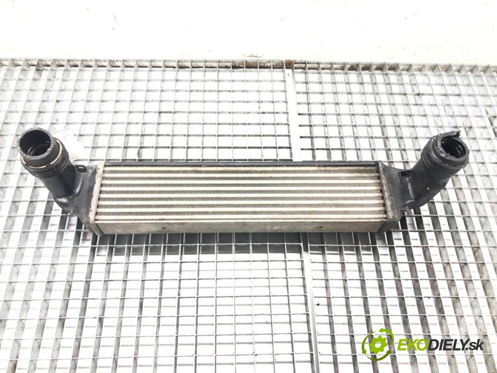 BMW X3 (E83) 2003 - 2011    2.0 d 110 kW [150 KM] olej napędowy 2004 - 2007  intercooler 7789793 (Intercoolery (chladiče nasávaného vzduchu))