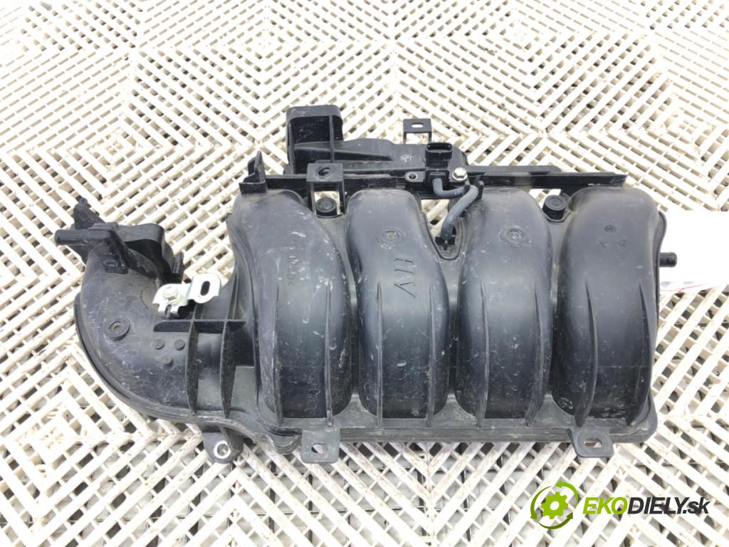 TOYOTA RAV 4 IV (_A4_) 2012 - 2022    2.5 Hybrid (AVA42_) 114 kW [155 KM] Hybryda silnik benzynowy / elektryczny 2015 - 2018  Potrubie sacie, sanie  (Sacie potrubia)