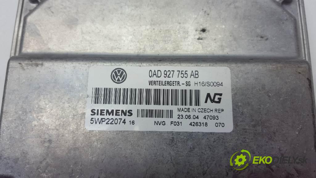 VOLKSWAGEN TOUAREG 7L 2004 230kW 7L 4921 řídící jednotka motora 0AD927755AB (Řídící jednotky)