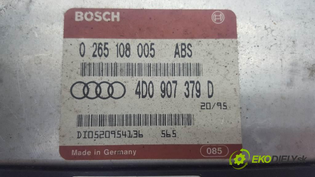 AUDI A4 B5 1995 74kw                    B5 1595 řídící jednotka motora 4D0907379D/0265108055 (Řídící jednotky)