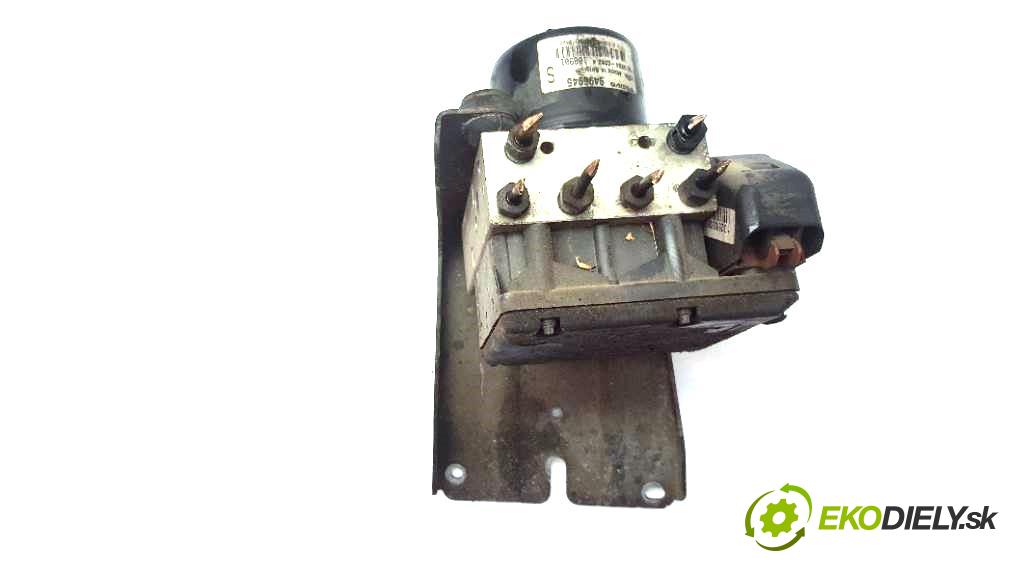 VOLVO V 70  2000 103kW    2461 Pumpa ABS 9496945 (Pumpy ABS)