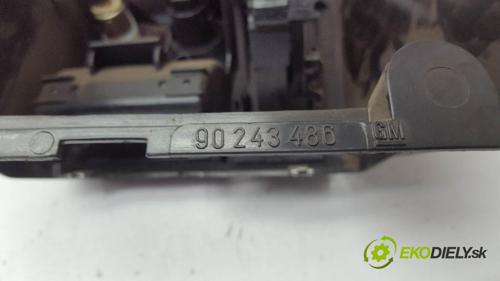 OPEL KADETT  1997     1598 Panel ovládania kúrenia 90243486 (Prepínače, spínače, tlačidlá a ovládače kúrenia)