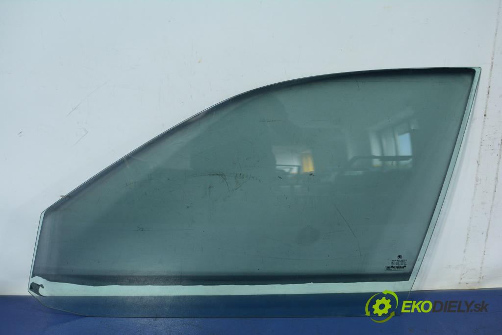 Skoda Octavia 2000 sklo dvere Predné ľavá