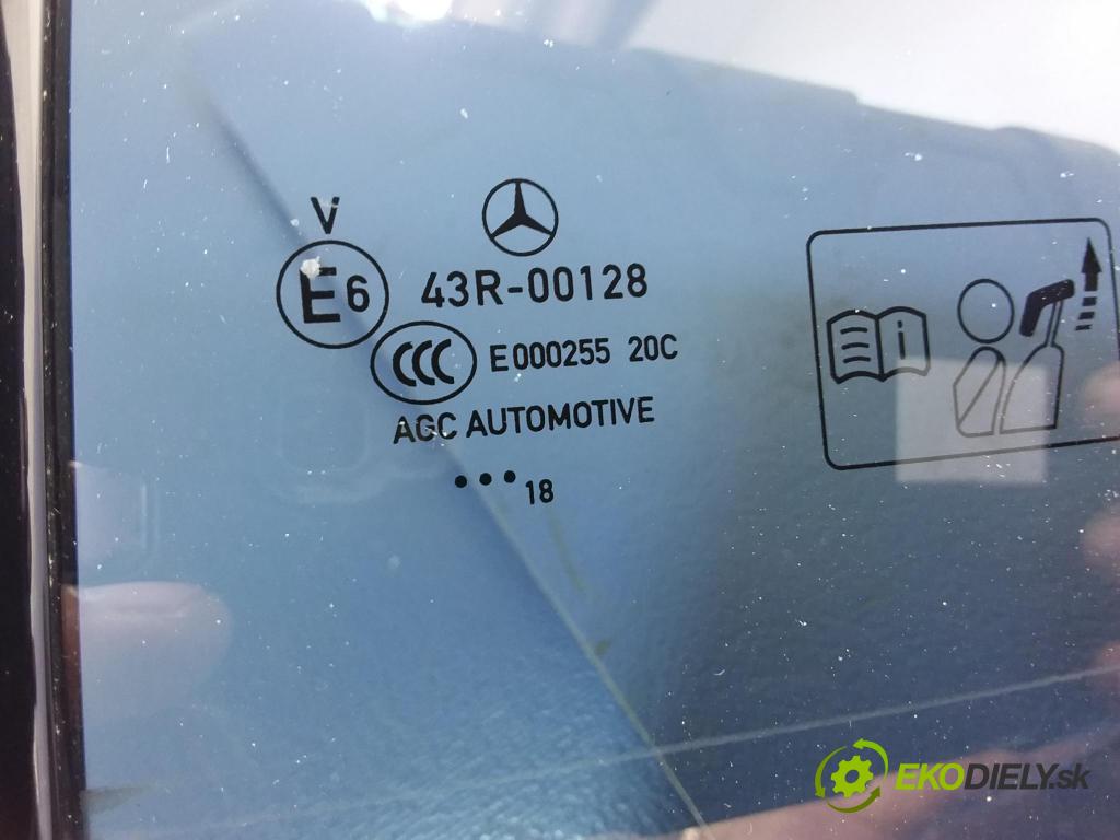 Mercedes Cla 2018 sklo dveře Vy levé A1177300118