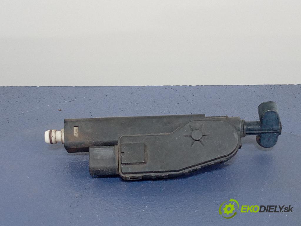 Vw Phaeton 2007 Sprinkler: 3D0955978B