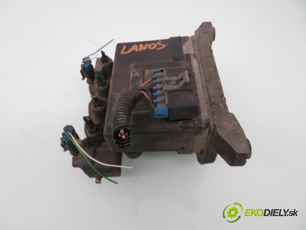 DAEWOO LANOS (KLAT) SEDAN 1998 73,00 1.5 16V - A15DMS 1498,00 Pumpa ABS 18022716 (Pumpy ABS)